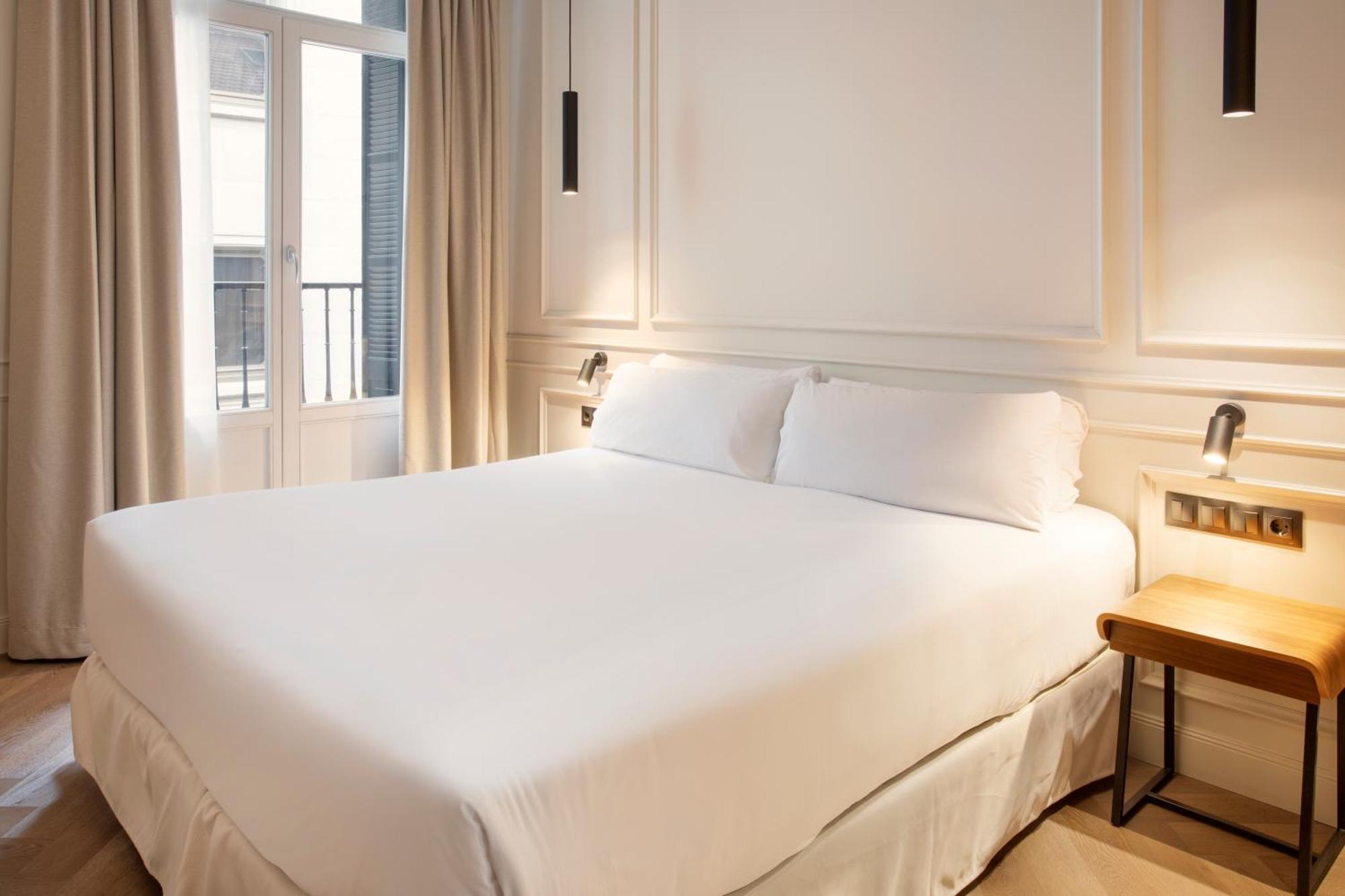 Bilder Boutique Hotel Бильбао Экстерьер фото