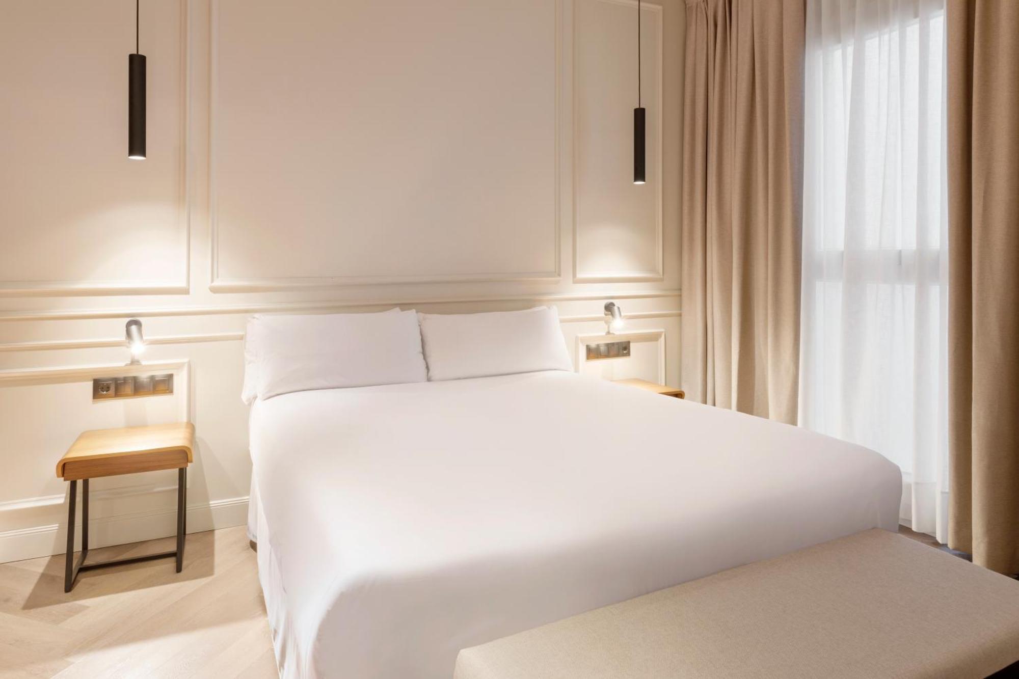 Bilder Boutique Hotel Бильбао Экстерьер фото