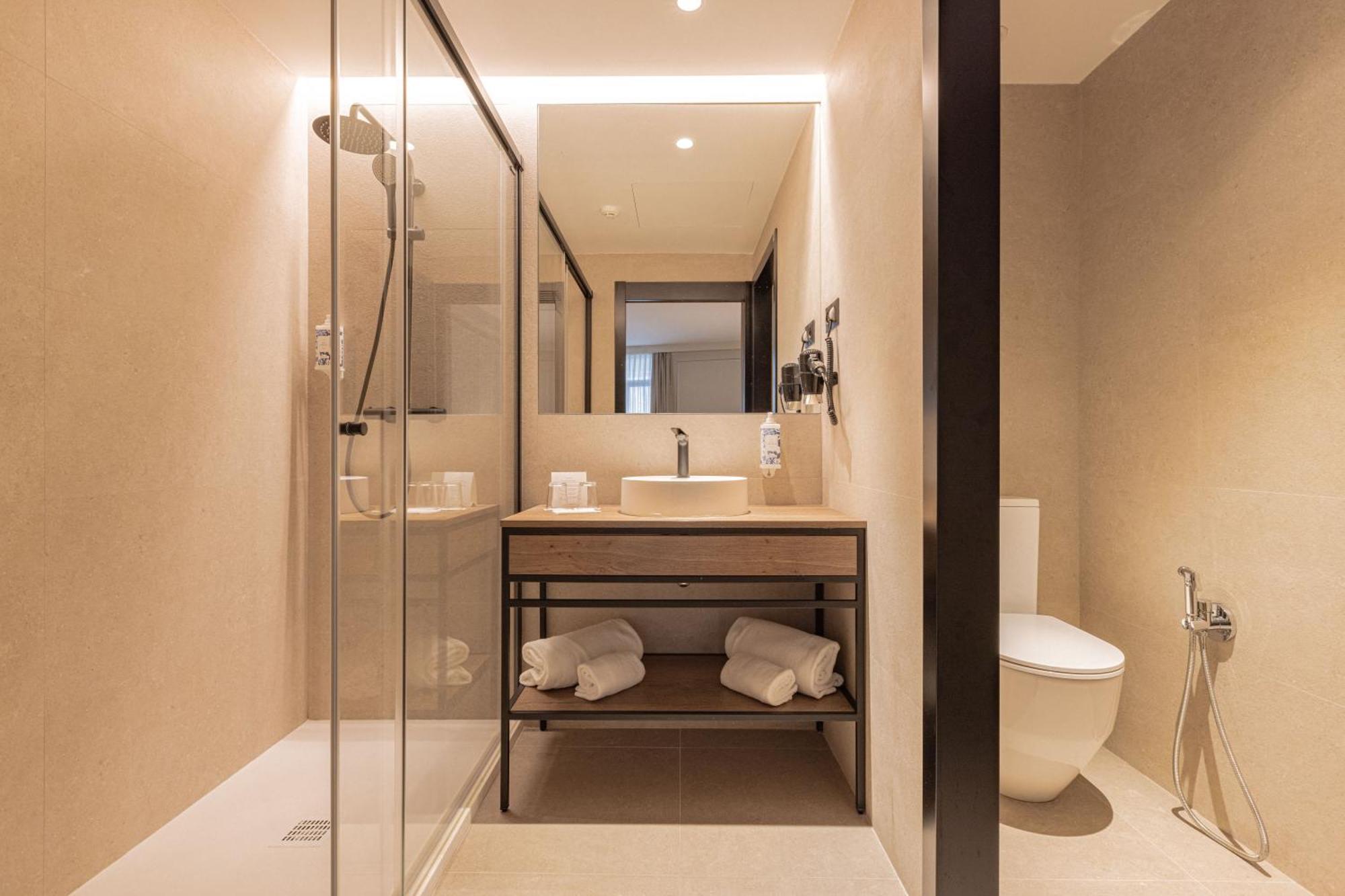 Bilder Boutique Hotel Бильбао Экстерьер фото